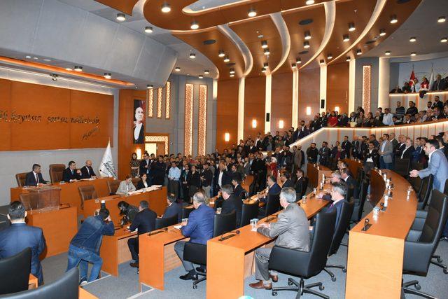 Esenyurt Belediyesi meclis toplantısı çoğunluk sağlanamadığı için iptal edildi