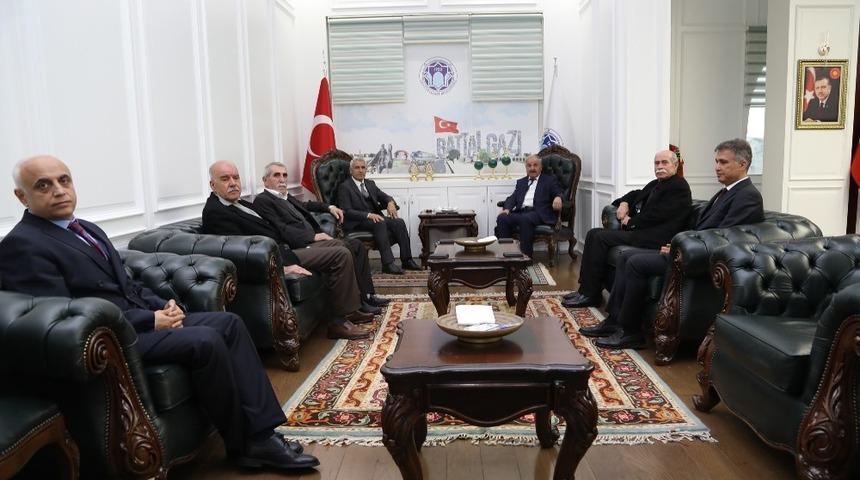 G&uuml;der&rsquo;e &lsquo;hayırlı olsun&rsquo; ziyaretleri s&uuml;r&uuml;yor