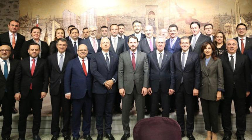 Bakan Albayrak bankacılarla bir araya geldi