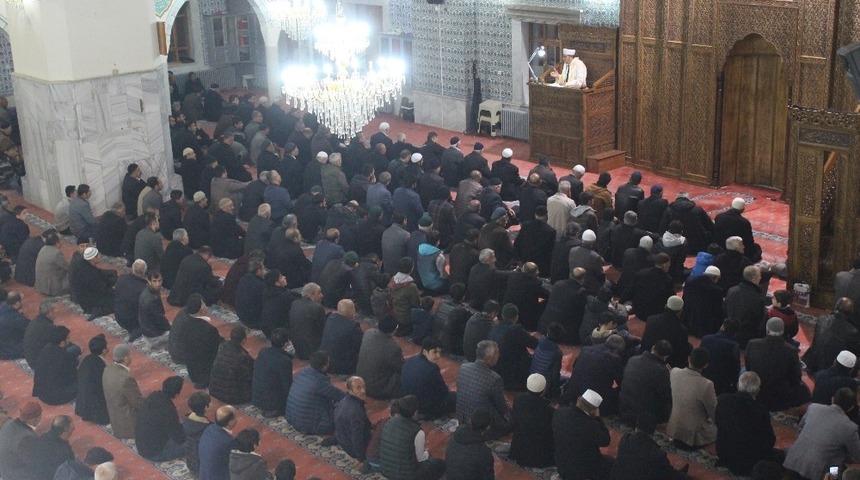 Van&rsquo;da Berat Kandili idrak edildi