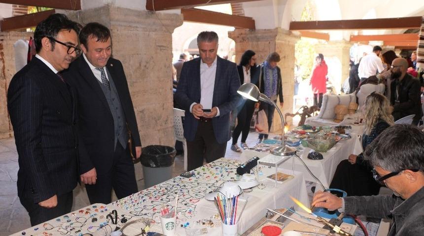 Kervansaray&rsquo;da y&ouml;resel el sanatları stantları