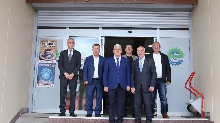 Ge&ccedil;miş d&ouml;nem başkanlarından Başkan Y&uuml;ksel&rsquo;e ziyaret