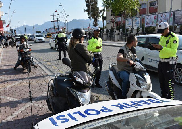 Marmaris te şok denetimler kask takma oranını artırdı 1