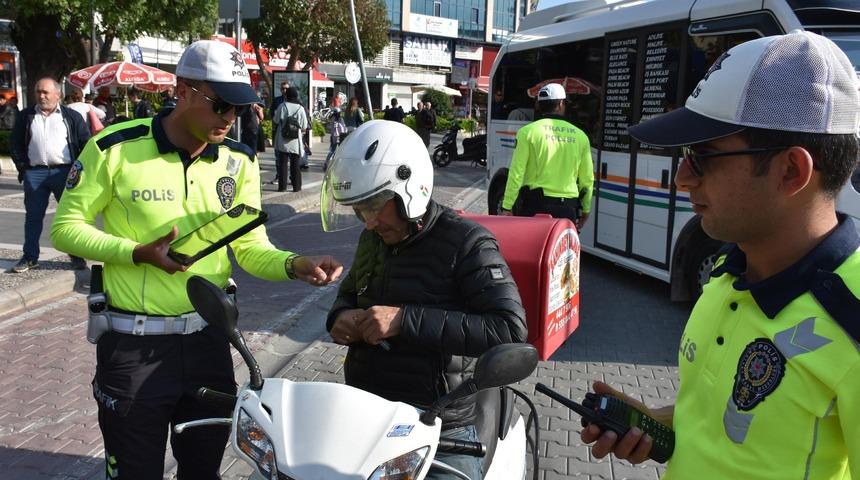 Marmaris'te şok denetimler kask takma oranını artırdı