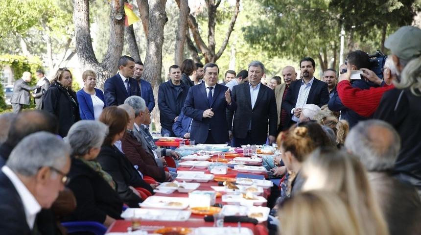 Başkan Batur&rsquo;dan Muhtarlara teşekk&uuml;r