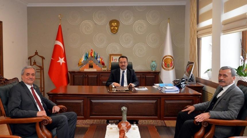 Başkan Bakkalcıoğlu, Vali Şent&uuml;rk&rsquo;&uuml; ziyaret etti