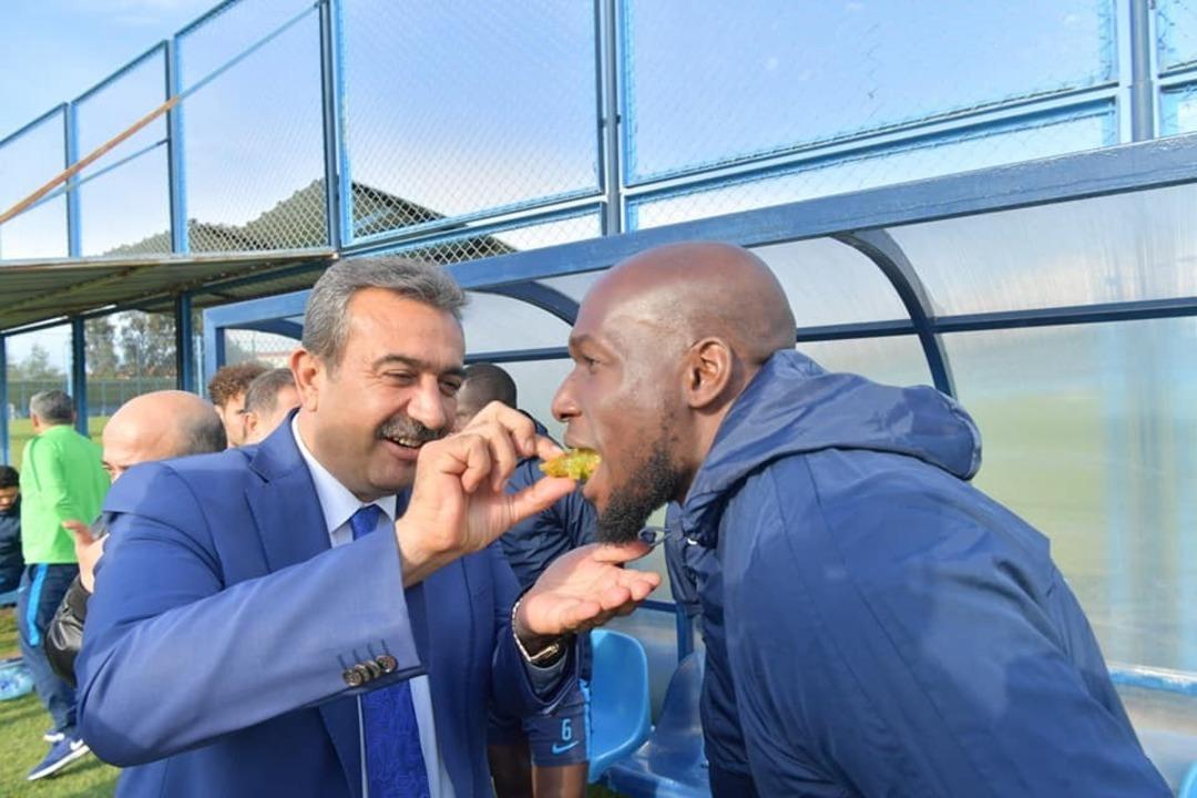 Başkan &Ccedil;etin: &ldquo;Adana&rsquo;ya yakışır centilmence ve kardeş&ccedil;e bir ma&ccedil; olmasını diliyorum&rdquo;