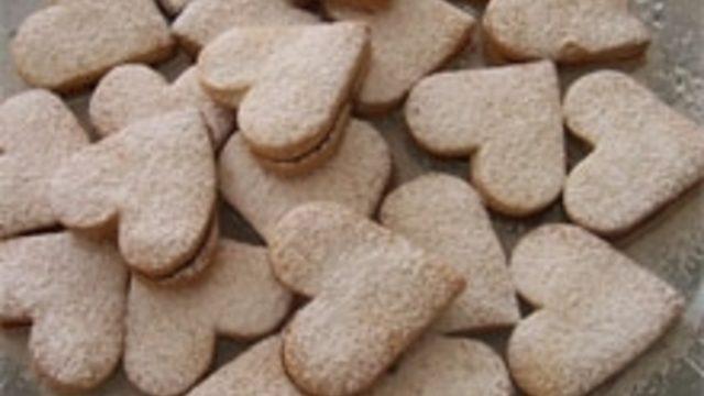 Kalpli Çikolatalı Bisküviler