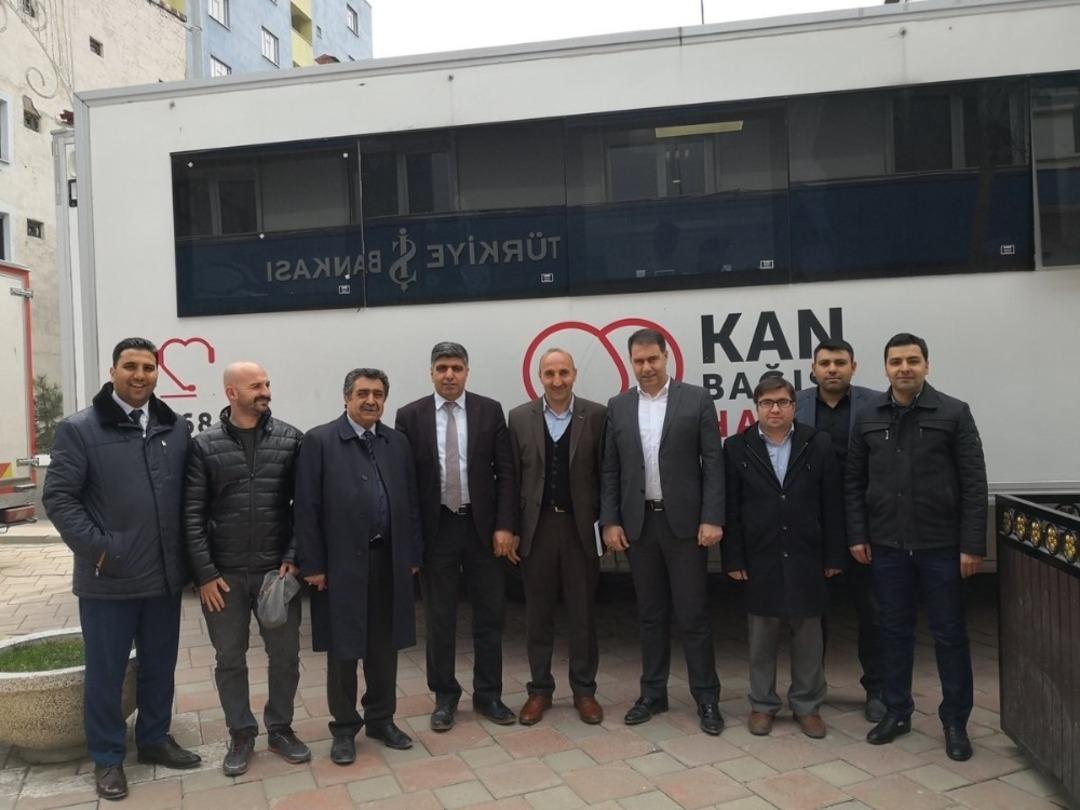 Eğitim camiasından anlamlı kan bağışı