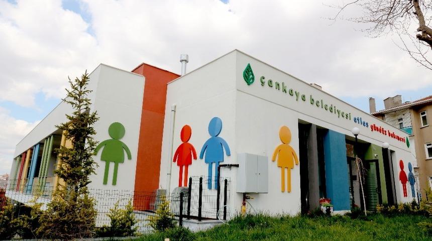 Ebeveynlere çocukları istismardan koruma eğitimi verildi