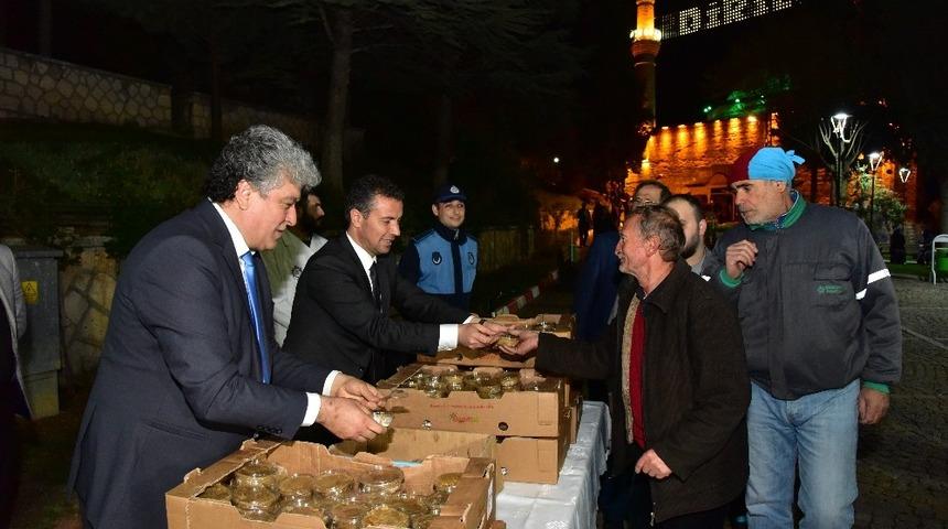 Bilecik Belediyesi&rsquo;nden helva ikramı