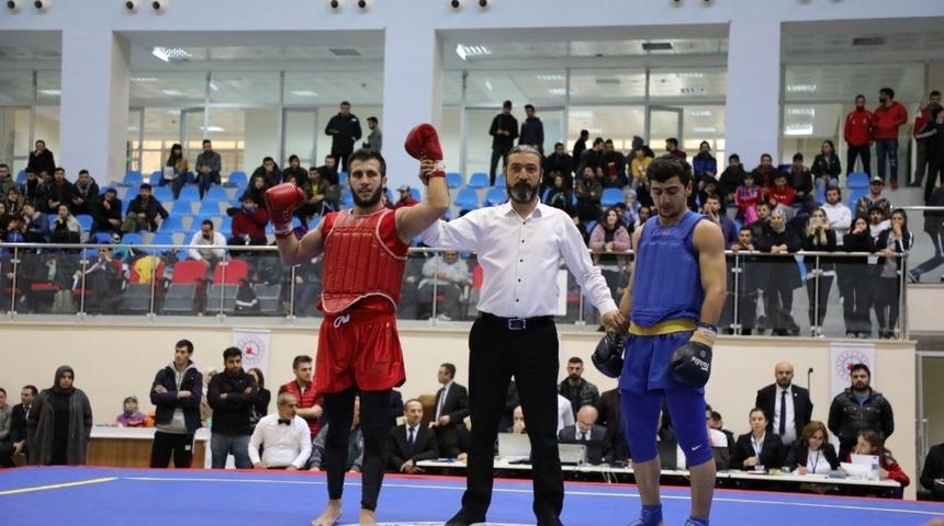 &Uuml;niversitelerarası T&uuml;rkiye Wushu Kung Fu Şampiyonası sona erdi