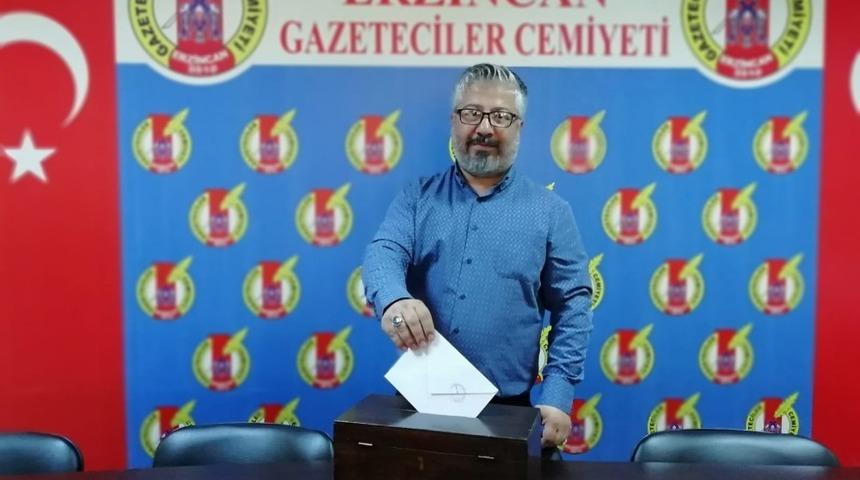 Erzincan Gazeteciler Cemiyeti başkanlığına Muzaffer Koşan se&ccedil;ildi