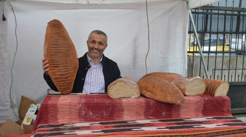 Bayatlamayan ekmek Ağrı’da ilgi odağı oldu