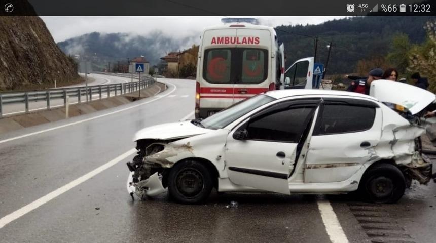 Devrek’te trafik kazası: 4 yaralı