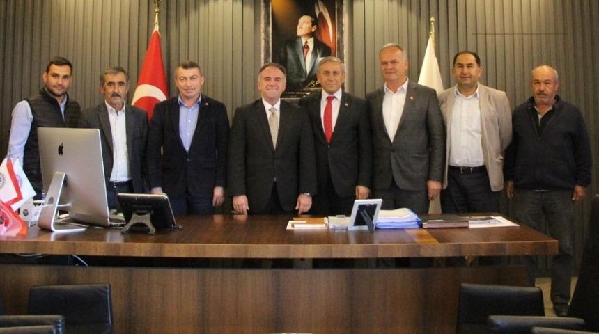 CHP Genel Başkan Yardımcısı Yıldırım Kaya&rsquo;dan Fuat &Ouml;ndeş&rsquo;e hayırlı olsun ziyareti