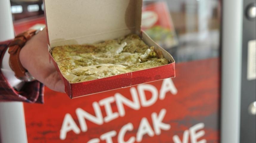 Gaziantepli girişimcilerden 'katmer' otomatı