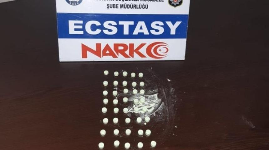 Uyuşturucu hapla yakalanan şüpheli tutuklandı