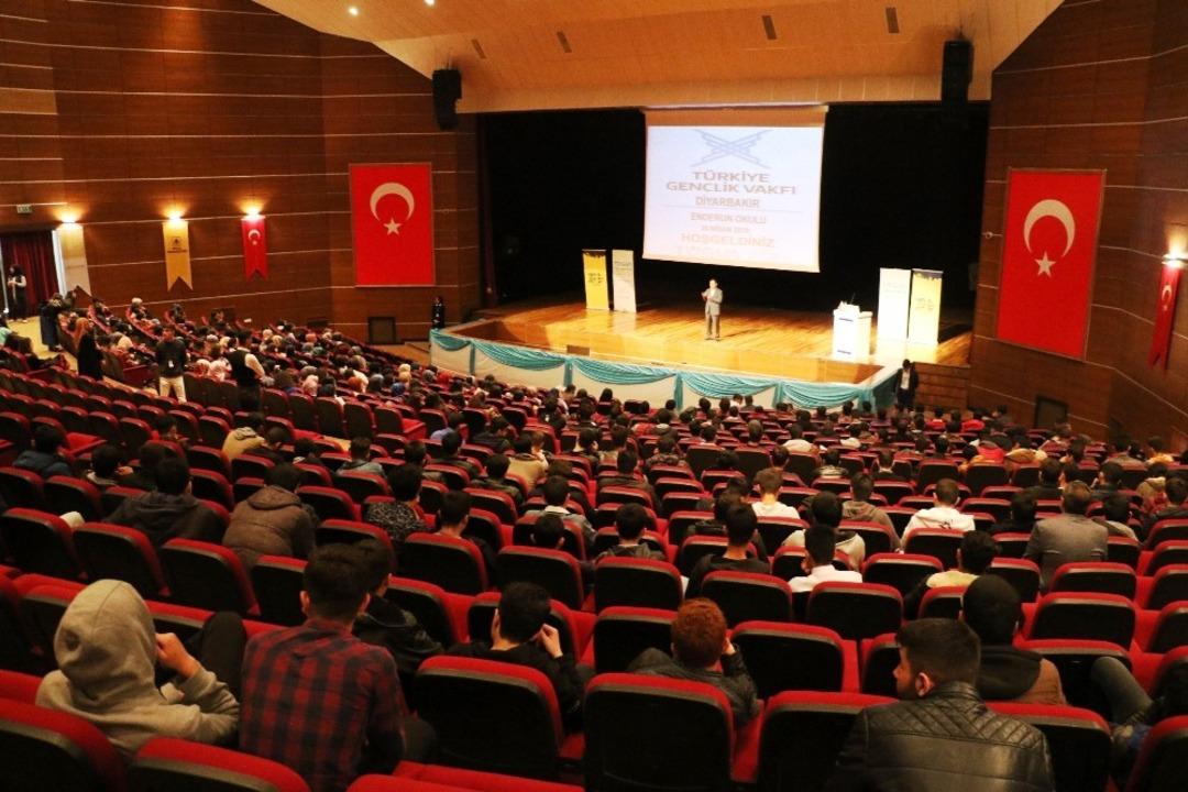 T&Uuml;GVA, liseli &ouml;ğrencilere Enderun B&ouml;lge Kampı etkinliği d&uuml;zenledi