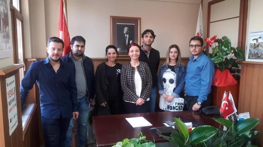 Aydınlı gen&ccedil; gazeteciler mesleklerini masaya yatırdı