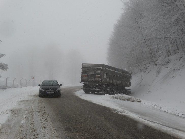 Kütahya'da araçlar saatlerce yolda kaldı G2