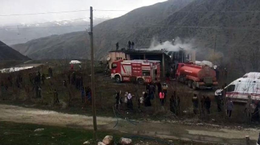 Y&uuml;ksekova&rsquo;da ev yangını