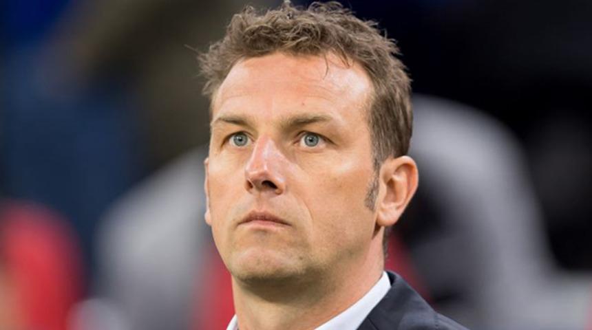 Stuttgart, Markus Weinzierl'in görevine son verdi
