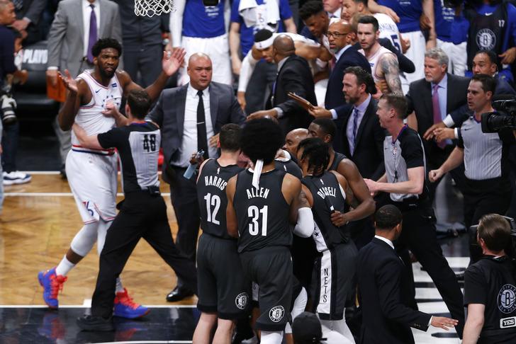 NBA'de  Brooklyn Nets - Philadelphia maçında kavga çıktı G1