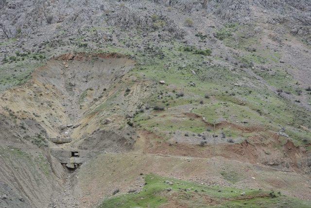 Heyelan riski köylüleri tedirgin ediyor