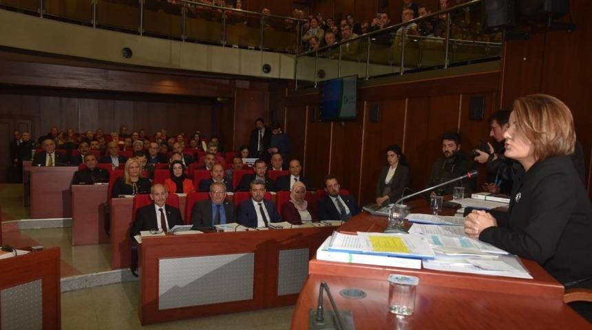 İzmit&rsquo;te yeni d&ouml;nemin ilk meclis toplantısı yapıldı