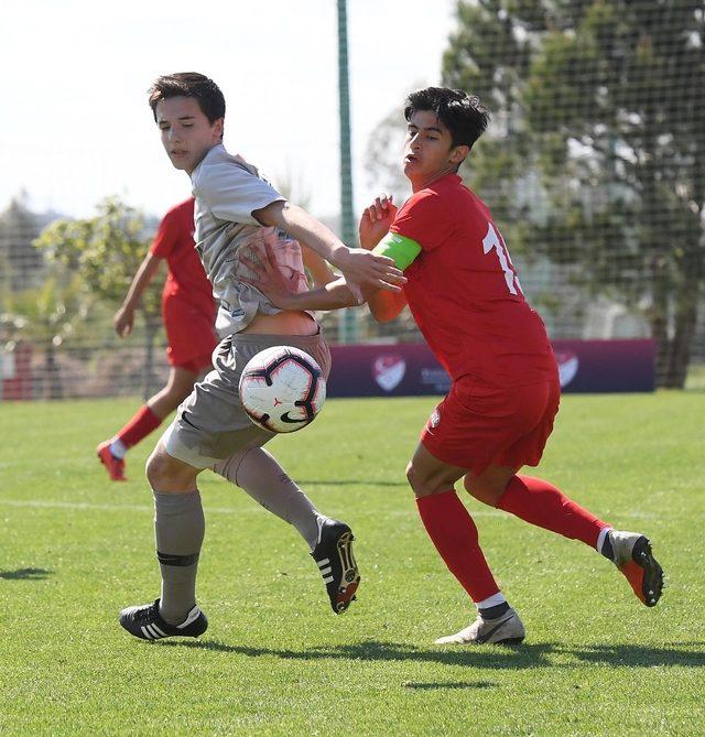 Antalyaspor U15 Takımı Gençlik Turnuvası’nda