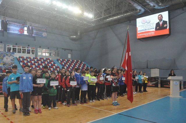 Masa Tenisi Ana Lig yarı final müsabakaları başladı