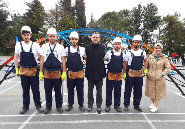 Bayburt Üniversitesi ‘Gökkafes’ ekibi, Boğaziçi Çelik Köprü Yarışmasında Türkiye ikincisi oldu