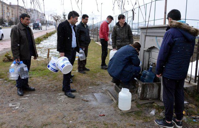 Erzurum'da su borusu patladı, şehir susuz kaldı