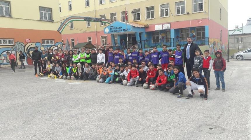 Van&rsquo;da yeni bir spor dalı Rugby