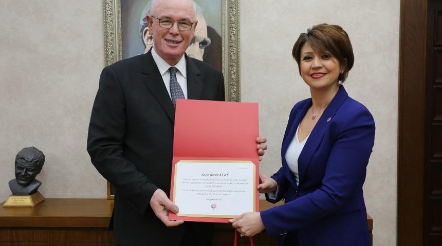 TEV’den Başkan Kurt’a destek teşekkürü