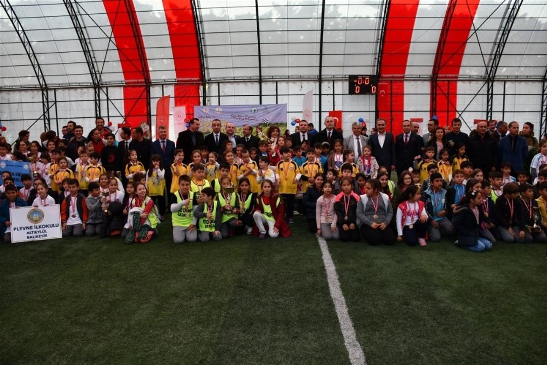 Altıeyl&uuml;l&rsquo;de &rsquo;Geleneksel &Ccedil;ocuk Oyunları&rsquo; şenliği yapıldı