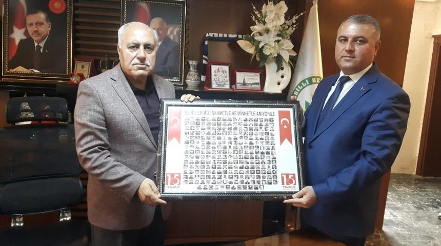 Yeşilli Belediye Başkanı Demir’e İstiklal Marşı teşekkürü