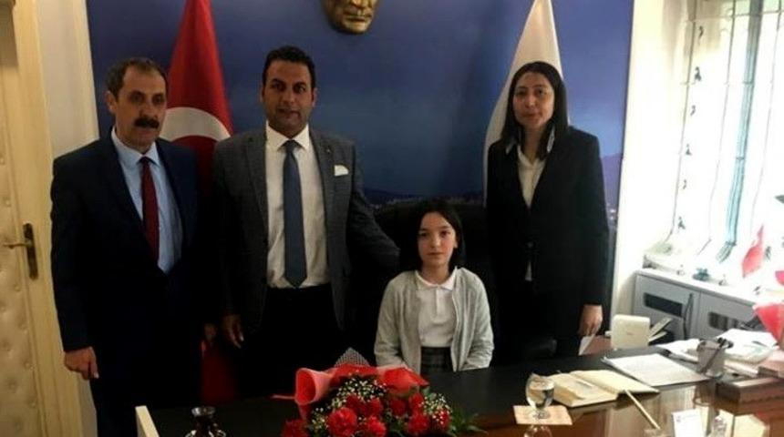 Başkan Yıldırım koltuğunu devretti