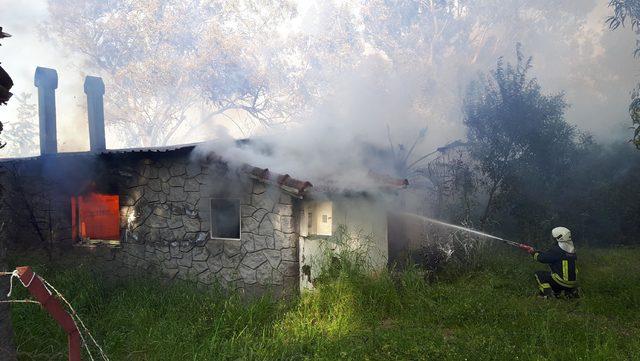 Kamping deposunda korkutan yangın 2