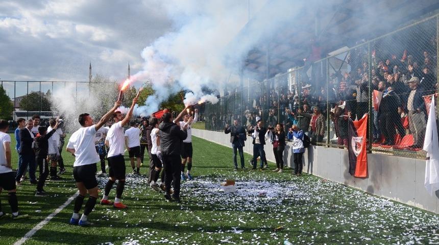 Sarayk&ouml;yspor&rsquo;da şampiyonluk coşkusu