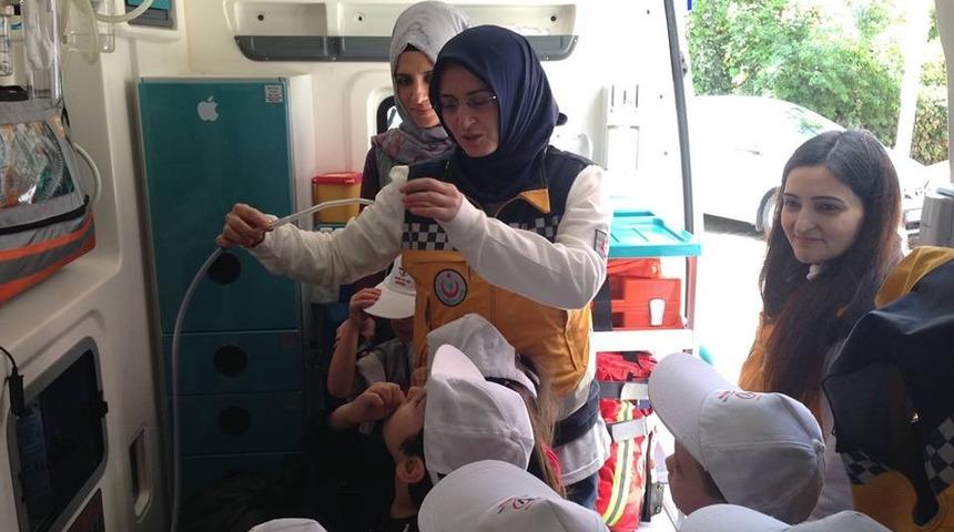 Minik &ouml;ğrenciler 112 ile tanıştı