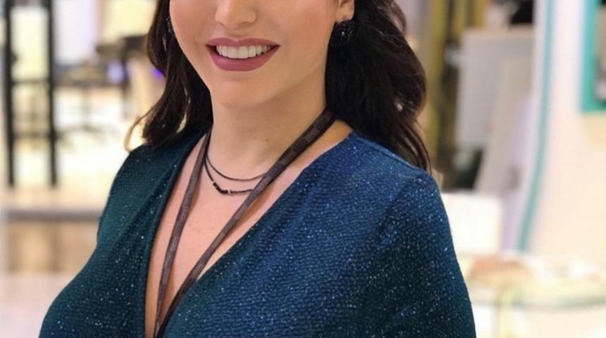 V&uuml;cuttaki &ccedil;atlak problemi kadınların psikolojisini bozuyor