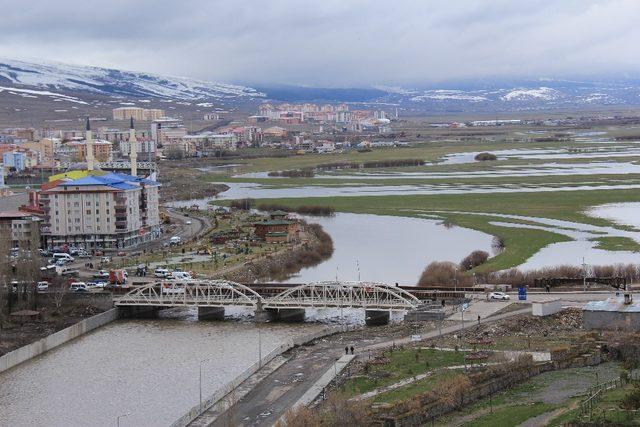 Kura Nehri ilgi odağı oldu