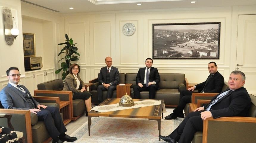 GAGİAD y&ouml;netiminden Fatma Şahin&rsquo;i makamında ziyaret etti