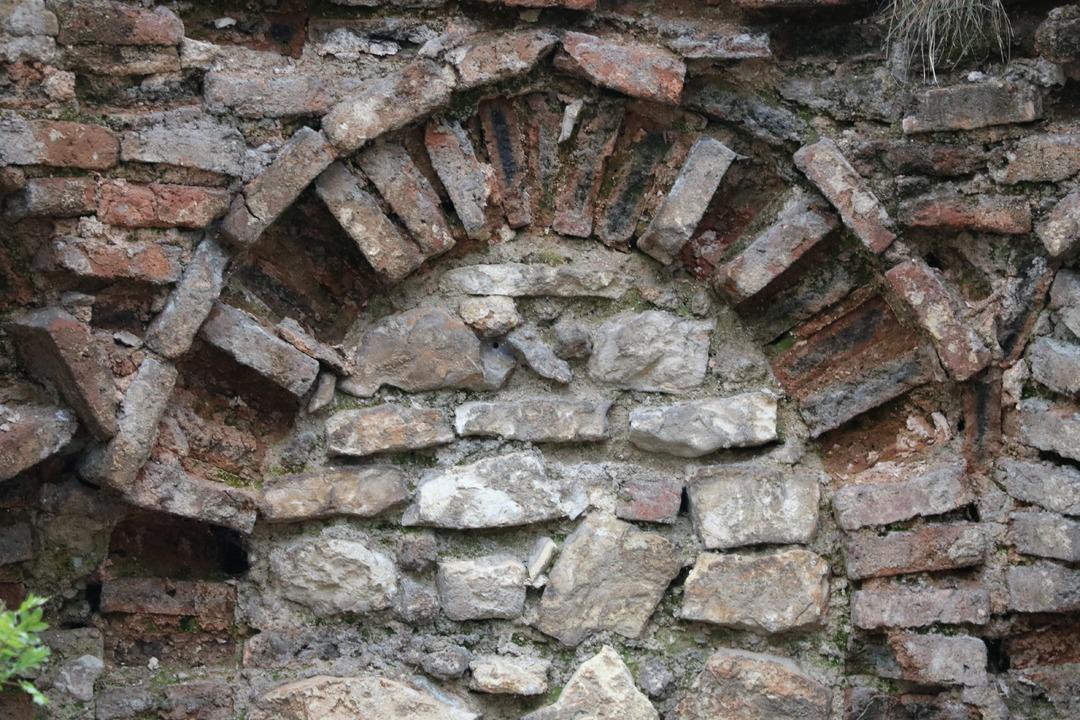 400 yıllık tarihi hamam yenilenmeyi bekliyor