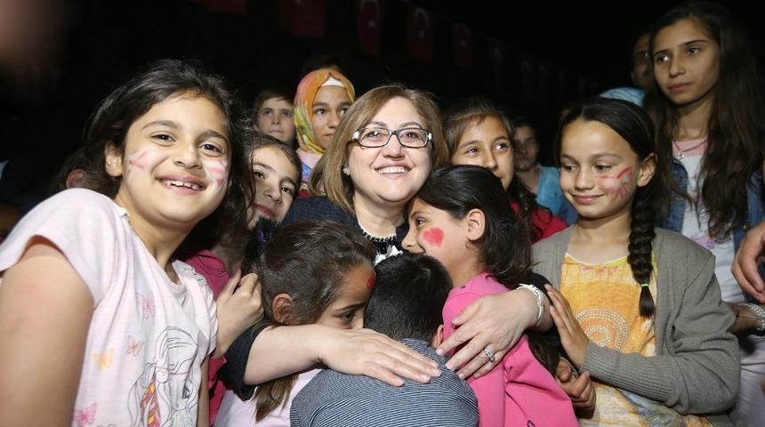 Fatma Şahin&rsquo;den 23 Nisan kutlaması