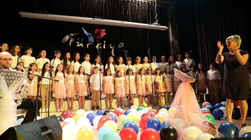 K&ouml;rfez&rsquo;de 23 Nisan coşkusu erken başladı