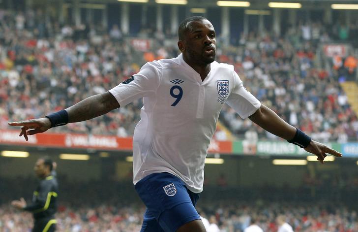 Darren Bent aldattığı eşinin evini basmaktan gözaltına alındı G1