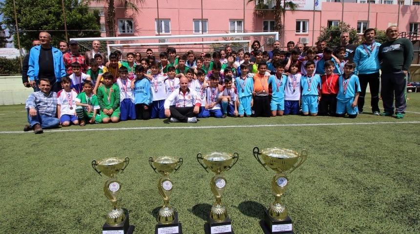 Meryem-Mehmet Kayhan Ortaokulu Adana şampiyonu